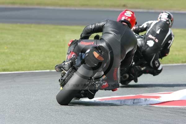 enduro digital images, endurodigitalimages, event digital images, eventdigitalimages, no limits, peter wileman photography, racing digital images, trackday digital images, trackday photos, vmcc banbury run