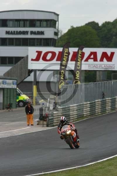 enduro digital images, endurodigitalimages, event digital images, eventdigitalimages, no limits, peter wileman photography, racing digital images, trackday digital images, trackday photos, vmcc banbury run