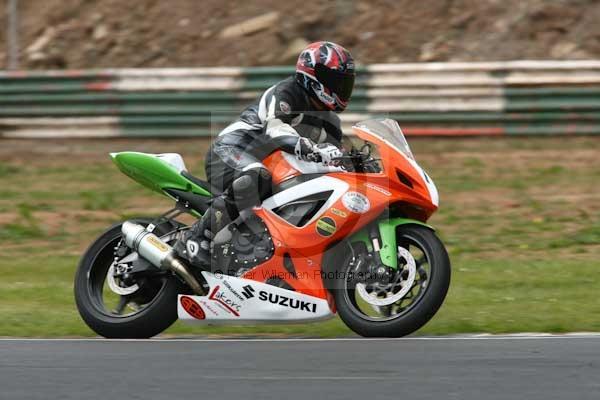enduro digital images, endurodigitalimages, event digital images, eventdigitalimages, no limits, peter wileman photography, racing digital images, trackday digital images, trackday photos, vmcc banbury run