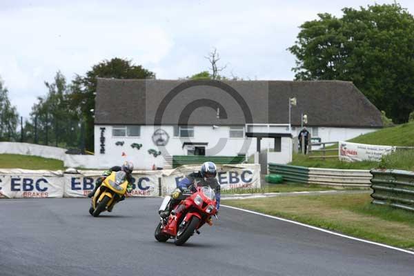 enduro digital images, endurodigitalimages, event digital images, eventdigitalimages, no limits, peter wileman photography, racing digital images, trackday digital images, trackday photos, vmcc banbury run