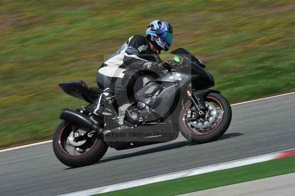 enduro digital images, endurodigitalimages, event digital images, eventdigitalimages, no limits, peter wileman photography, racing digital images, trackday digital images, trackday photos, vmcc banbury run