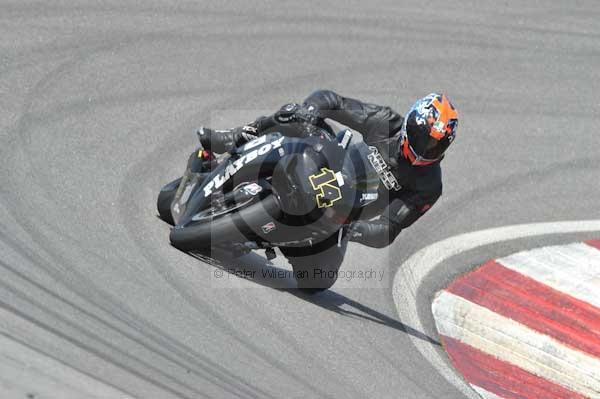 enduro digital images, endurodigitalimages, event digital images, eventdigitalimages, no limits, peter wileman photography, racing digital images, trackday digital images, trackday photos, vmcc banbury run