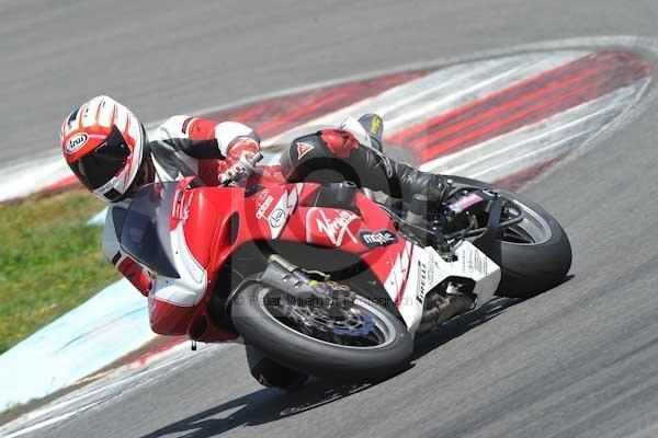 enduro digital images, endurodigitalimages, event digital images, eventdigitalimages, no limits, peter wileman photography, racing digital images, trackday digital images, trackday photos, vmcc banbury run