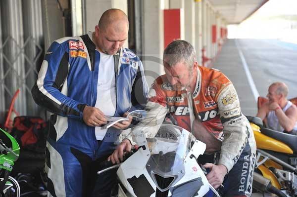 enduro digital images, endurodigitalimages, event digital images, eventdigitalimages, no limits, peter wileman photography, racing digital images, trackday digital images, trackday photos, vmcc banbury run
