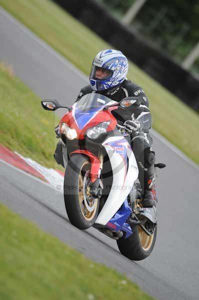 enduro digital images, endurodigitalimages, event digital images, eventdigitalimages, no limits, peter wileman photography, racing digital images, trackday digital images, trackday photos, vmcc banbury run