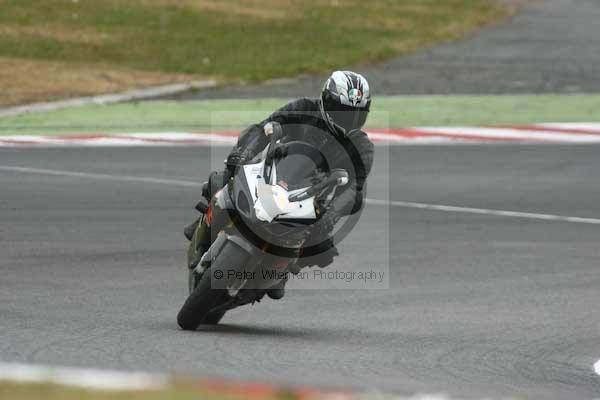 enduro digital images, endurodigitalimages, event digital images, eventdigitalimages, no limits, peter wileman photography, racing digital images, trackday digital images, trackday photos, vmcc banbury run