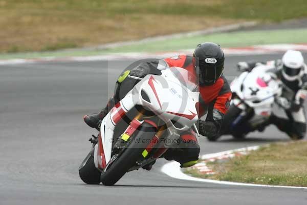 enduro digital images, endurodigitalimages, event digital images, eventdigitalimages, no limits, peter wileman photography, racing digital images, trackday digital images, trackday photos, vmcc banbury run