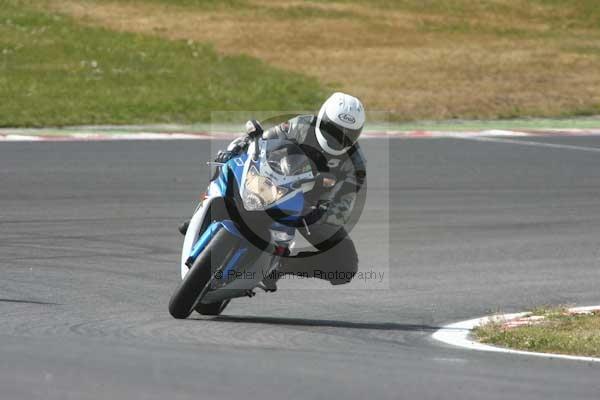 enduro digital images, endurodigitalimages, event digital images, eventdigitalimages, no limits, peter wileman photography, racing digital images, trackday digital images, trackday photos, vmcc banbury run