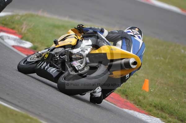 enduro digital images, endurodigitalimages, event digital images, eventdigitalimages, no limits, peter wileman photography, racing digital images, trackday digital images, trackday photos, vmcc banbury run