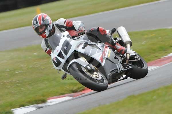 enduro digital images, endurodigitalimages, event digital images, eventdigitalimages, no limits, peter wileman photography, racing digital images, trackday digital images, trackday photos, vmcc banbury run