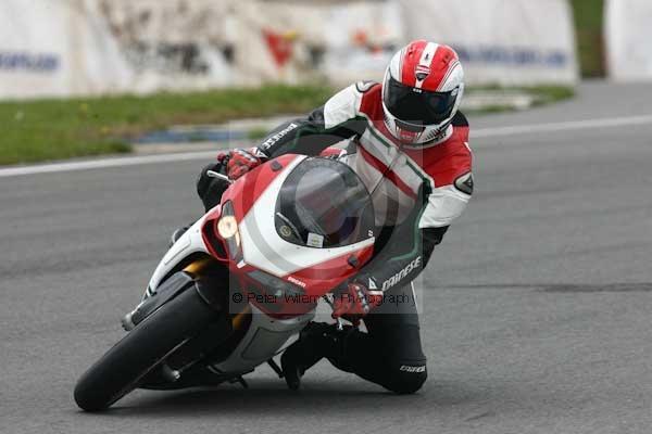 enduro digital images, endurodigitalimages, event digital images, eventdigitalimages, no limits, peter wileman photography, racing digital images, trackday digital images, trackday photos, vmcc banbury run