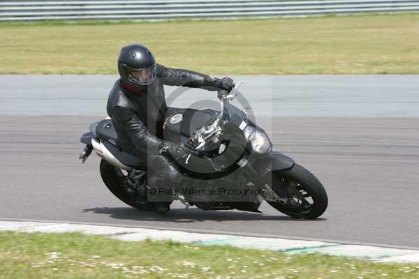 enduro digital images, endurodigitalimages, event digital images, eventdigitalimages, no limits, peter wileman photography, racing digital images, trackday digital images, trackday photos, vmcc banbury run