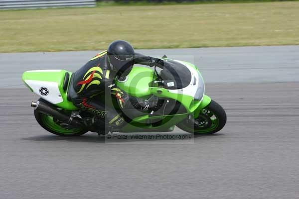 enduro digital images, endurodigitalimages, event digital images, eventdigitalimages, no limits, peter wileman photography, racing digital images, trackday digital images, trackday photos, vmcc banbury run