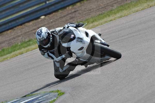 enduro digital images, endurodigitalimages, event digital images, eventdigitalimages, no limits, peter wileman photography, racing digital images, trackday digital images, trackday photos, vmcc banbury run