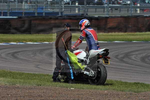 enduro digital images, endurodigitalimages, event digital images, eventdigitalimages, no limits, peter wileman photography, racing digital images, trackday digital images, trackday photos, vmcc banbury run