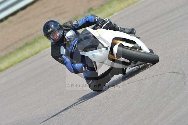 enduro digital images, endurodigitalimages, event digital images, eventdigitalimages, no limits, peter wileman photography, racing digital images, trackday digital images, trackday photos, vmcc banbury run