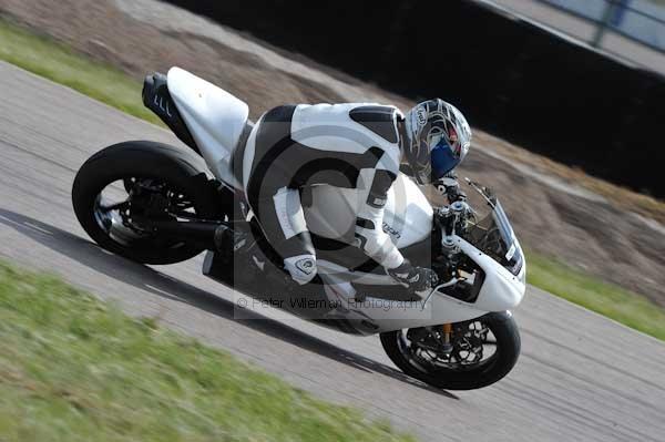 enduro digital images, endurodigitalimages, event digital images, eventdigitalimages, no limits, peter wileman photography, racing digital images, trackday digital images, trackday photos, vmcc banbury run