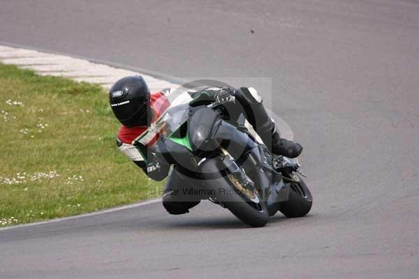 enduro digital images, endurodigitalimages, event digital images, eventdigitalimages, no limits, peter wileman photography, racing digital images, trackday digital images, trackday photos, vmcc banbury run