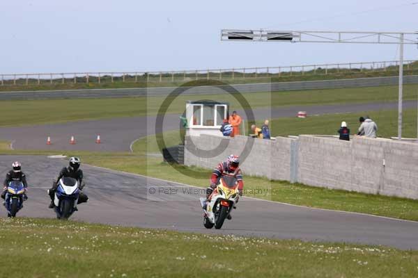 enduro digital images, endurodigitalimages, event digital images, eventdigitalimages, no limits, peter wileman photography, racing digital images, trackday digital images, trackday photos, vmcc banbury run