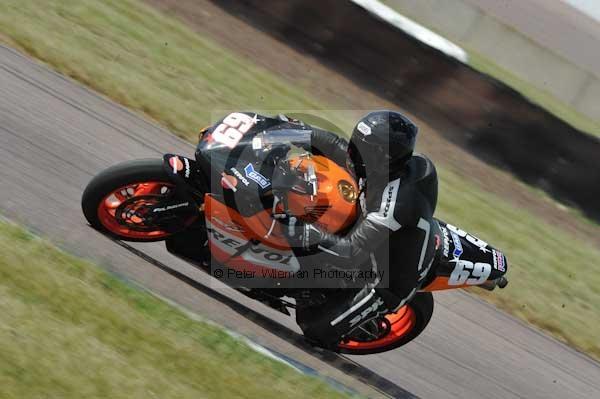 enduro digital images, endurodigitalimages, event digital images, eventdigitalimages, no limits, peter wileman photography, racing digital images, trackday digital images, trackday photos, vmcc banbury run