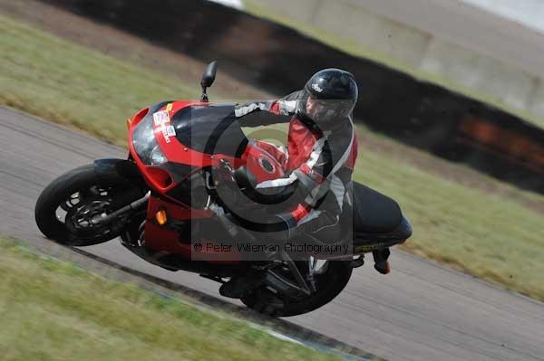 enduro digital images, endurodigitalimages, event digital images, eventdigitalimages, no limits, peter wileman photography, racing digital images, trackday digital images, trackday photos, vmcc banbury run