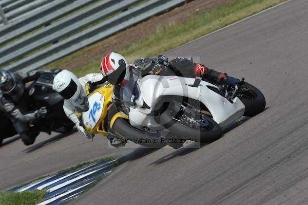 enduro digital images, endurodigitalimages, event digital images, eventdigitalimages, no limits, peter wileman photography, racing digital images, trackday digital images, trackday photos, vmcc banbury run