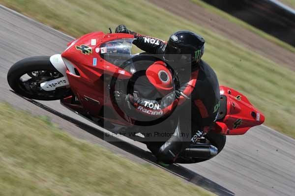 enduro digital images, endurodigitalimages, event digital images, eventdigitalimages, no limits, peter wileman photography, racing digital images, trackday digital images, trackday photos, vmcc banbury run