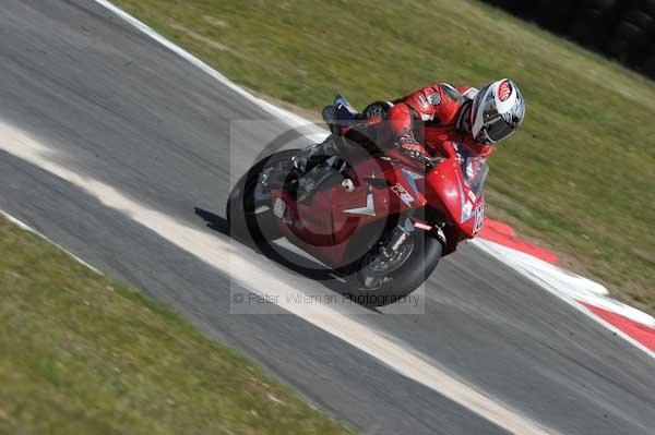 enduro digital images, endurodigitalimages, event digital images, eventdigitalimages, no limits, peter wileman photography, racing digital images, trackday digital images, trackday photos, vmcc banbury run