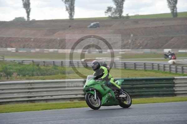 enduro digital images, endurodigitalimages, event digital images, eventdigitalimages, no limits, peter wileman photography, racing digital images, trackday digital images, trackday photos, vmcc banbury run