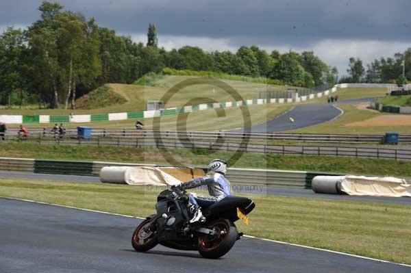enduro digital images, endurodigitalimages, event digital images, eventdigitalimages, no limits, peter wileman photography, racing digital images, trackday digital images, trackday photos, vmcc banbury run