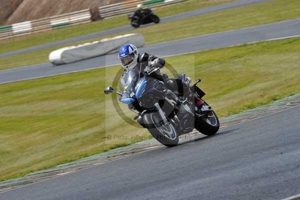 enduro digital images, endurodigitalimages, event digital images, eventdigitalimages, no limits, peter wileman photography, racing digital images, trackday digital images, trackday photos, vmcc banbury run