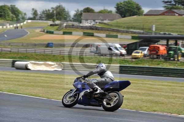 enduro digital images, endurodigitalimages, event digital images, eventdigitalimages, no limits, peter wileman photography, racing digital images, trackday digital images, trackday photos, vmcc banbury run