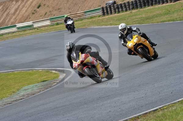 enduro digital images, endurodigitalimages, event digital images, eventdigitalimages, no limits, peter wileman photography, racing digital images, trackday digital images, trackday photos, vmcc banbury run