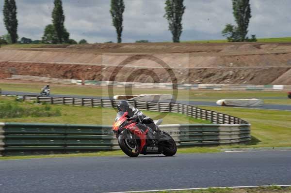 enduro digital images, endurodigitalimages, event digital images, eventdigitalimages, no limits, peter wileman photography, racing digital images, trackday digital images, trackday photos, vmcc banbury run