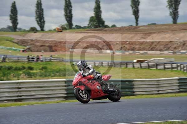 enduro digital images, endurodigitalimages, event digital images, eventdigitalimages, no limits, peter wileman photography, racing digital images, trackday digital images, trackday photos, vmcc banbury run