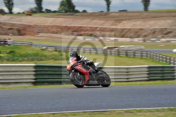 enduro digital images, endurodigitalimages, event digital images, eventdigitalimages, no limits, peter wileman photography, racing digital images, trackday digital images, trackday photos, vmcc banbury run