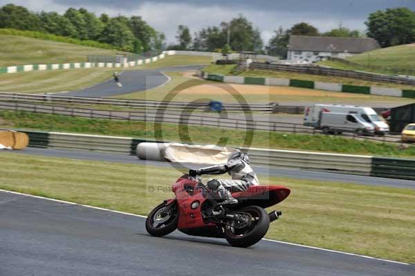enduro digital images, endurodigitalimages, event digital images, eventdigitalimages, no limits, peter wileman photography, racing digital images, trackday digital images, trackday photos, vmcc banbury run