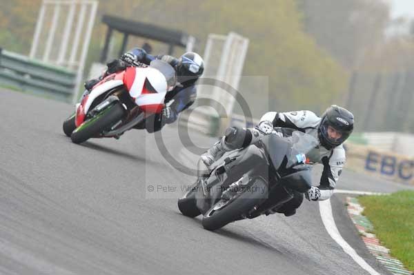 Mallory park Leicestershire;Mallory park photographs;Motorcycle action photographs;event digital images;eventdigitalimages;mallory park;no limits trackday;peter wileman photography;trackday;trackday digital images;trackday photos