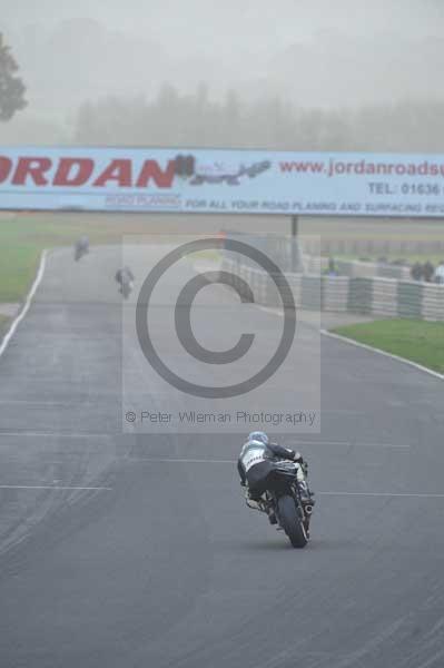 Mallory park Leicestershire;Mallory park photographs;Motorcycle action photographs;event digital images;eventdigitalimages;mallory park;no limits trackday;peter wileman photography;trackday;trackday digital images;trackday photos