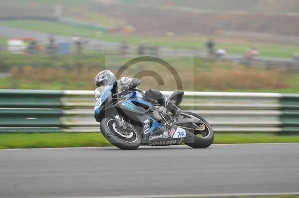 Mallory park Leicestershire;Mallory park photographs;Motorcycle action photographs;event digital images;eventdigitalimages;mallory park;no limits trackday;peter wileman photography;trackday;trackday digital images;trackday photos