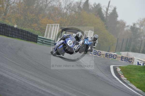 Mallory park Leicestershire;Mallory park photographs;Motorcycle action photographs;event digital images;eventdigitalimages;mallory park;no limits trackday;peter wileman photography;trackday;trackday digital images;trackday photos