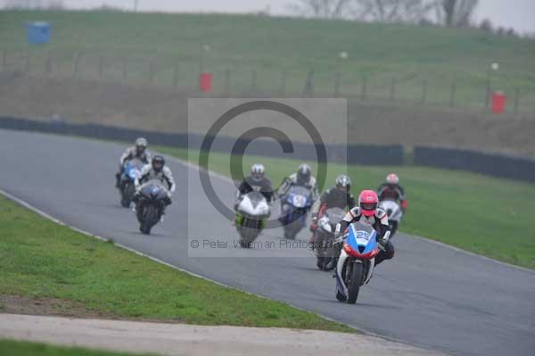 Mallory park Leicestershire;Mallory park photographs;Motorcycle action photographs;event digital images;eventdigitalimages;mallory park;no limits trackday;peter wileman photography;trackday;trackday digital images;trackday photos