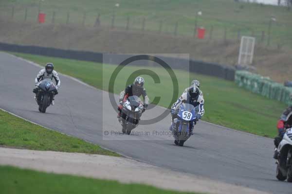 Mallory park Leicestershire;Mallory park photographs;Motorcycle action photographs;event digital images;eventdigitalimages;mallory park;no limits trackday;peter wileman photography;trackday;trackday digital images;trackday photos