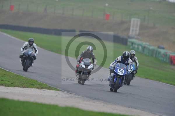 Mallory park Leicestershire;Mallory park photographs;Motorcycle action photographs;event digital images;eventdigitalimages;mallory park;no limits trackday;peter wileman photography;trackday;trackday digital images;trackday photos