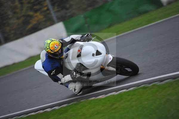 Mallory park Leicestershire;Mallory park photographs;Motorcycle action photographs;event digital images;eventdigitalimages;mallory park;no limits trackday;peter wileman photography;trackday;trackday digital images;trackday photos