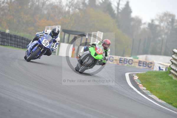Mallory park Leicestershire;Mallory park photographs;Motorcycle action photographs;event digital images;eventdigitalimages;mallory park;no limits trackday;peter wileman photography;trackday;trackday digital images;trackday photos
