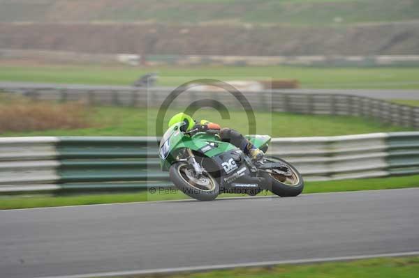 Mallory park Leicestershire;Mallory park photographs;Motorcycle action photographs;event digital images;eventdigitalimages;mallory park;no limits trackday;peter wileman photography;trackday;trackday digital images;trackday photos