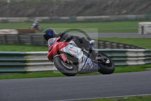 Mallory park Leicestershire;Mallory park photographs;Motorcycle action photographs;event digital images;eventdigitalimages;mallory park;no limits trackday;peter wileman photography;trackday;trackday digital images;trackday photos