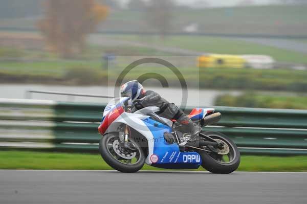 Mallory park Leicestershire;Mallory park photographs;Motorcycle action photographs;event digital images;eventdigitalimages;mallory park;no limits trackday;peter wileman photography;trackday;trackday digital images;trackday photos
