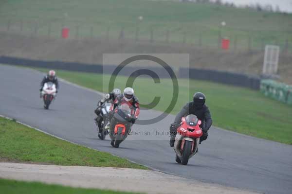 Mallory park Leicestershire;Mallory park photographs;Motorcycle action photographs;event digital images;eventdigitalimages;mallory park;no limits trackday;peter wileman photography;trackday;trackday digital images;trackday photos